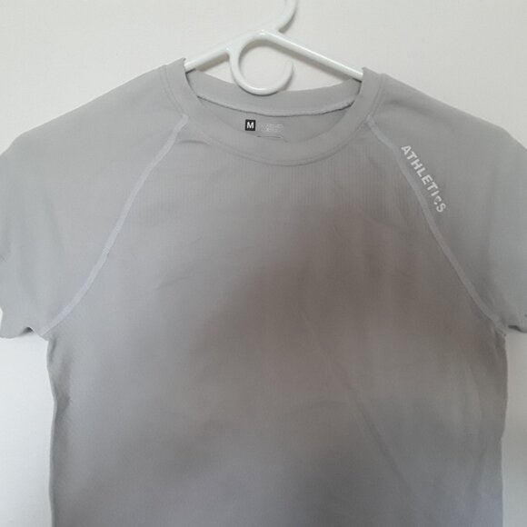 Women's Size Medium Beige Stretchy Sport Shirt - Picture 2 of 3